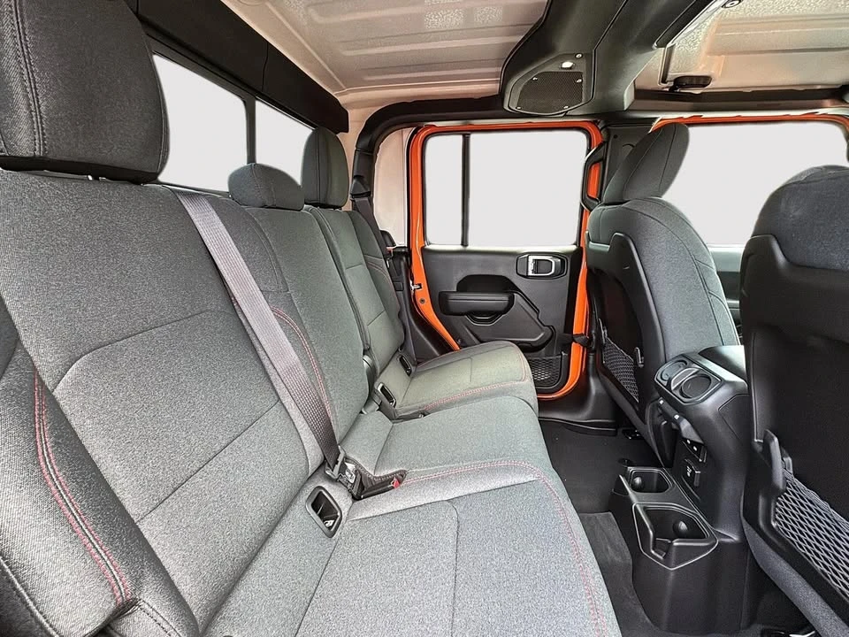 2026 Jeep JT Gladiator - Image 14 of 20