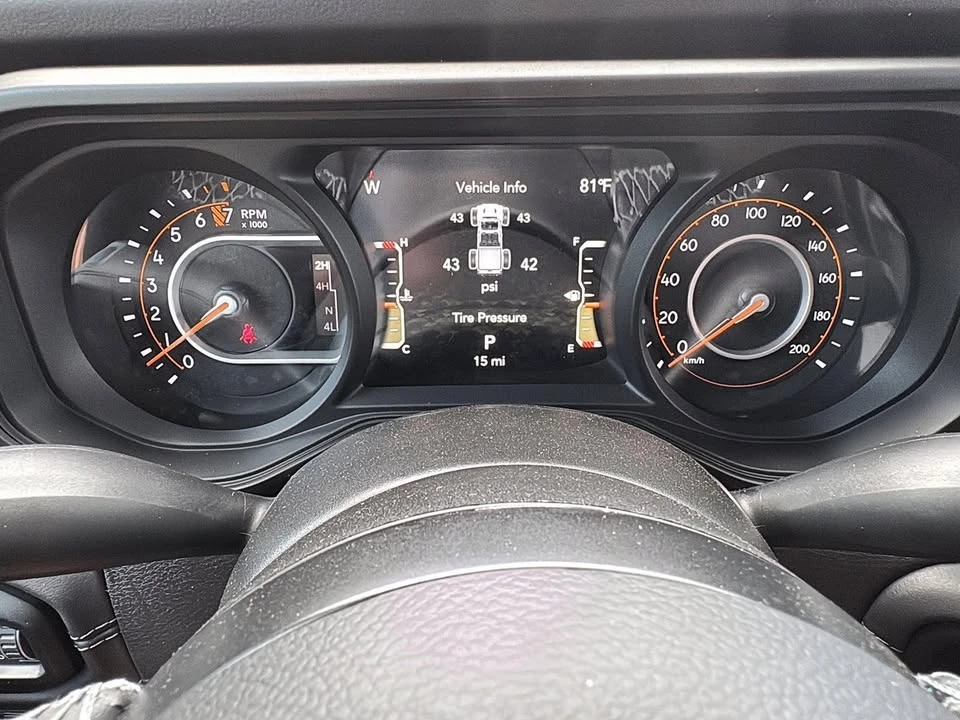 2026 Jeep JT Gladiator - Image 17 of 20