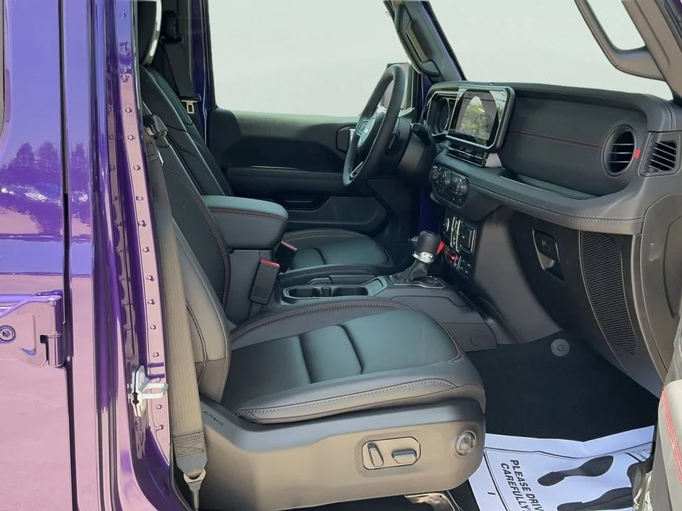 2026 Jeep JT Gladiator - Image 11 of 20