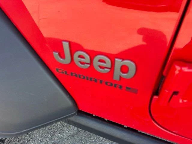 2026 Jeep JT Gladiator - Image 17 of 20
