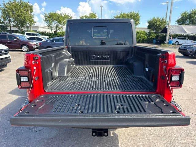 2026 Jeep JT Gladiator - Image 19 of 20
