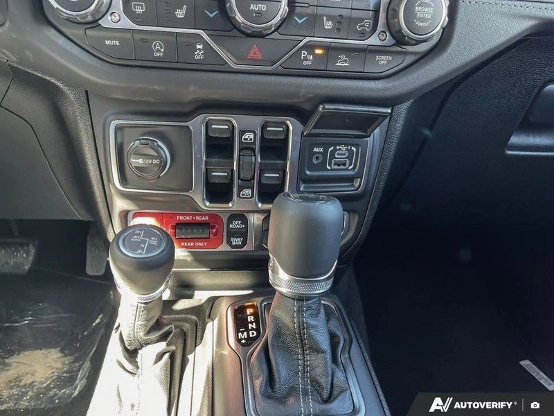2026 Jeep JT Gladiator - Image 17 of 20