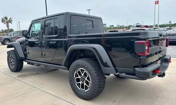2026 Jeep JT Gladiator - Image 6 of 11
