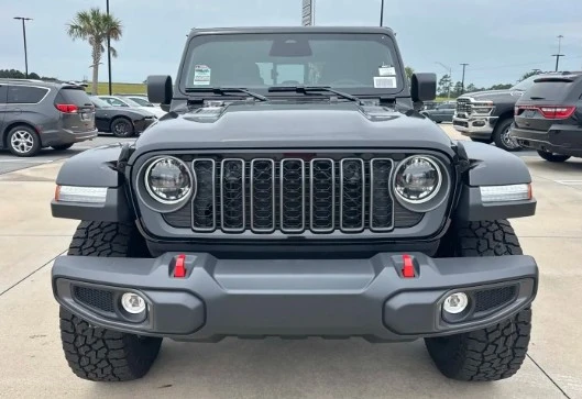 2026 Jeep JT Gladiator - Image 2 of 11