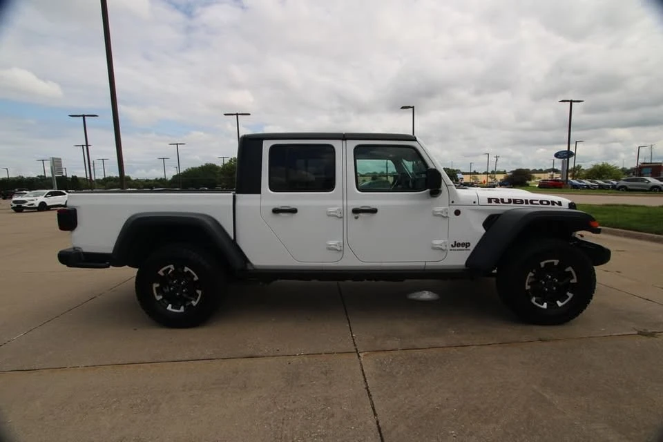2026 Jeep JT Gladiator - Image 4 of 20