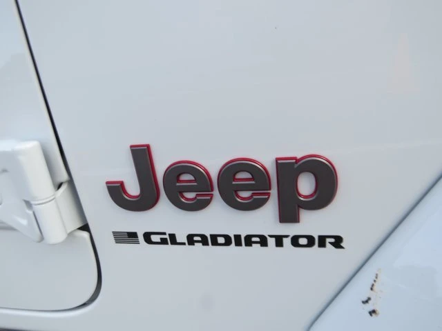 2026 Jeep JT Gladiator - Image 9 of 20