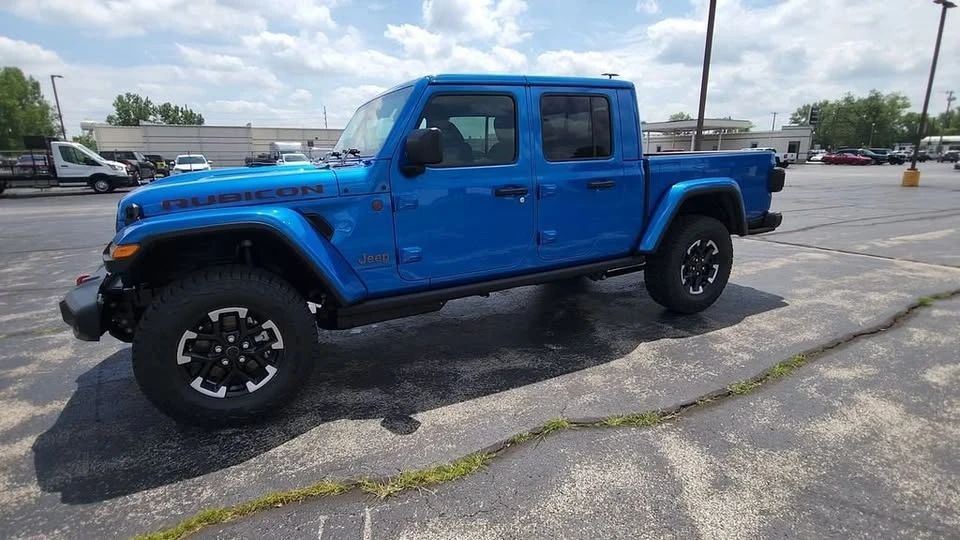 2026 Jeep JT Gladiator - Image 3 of 20