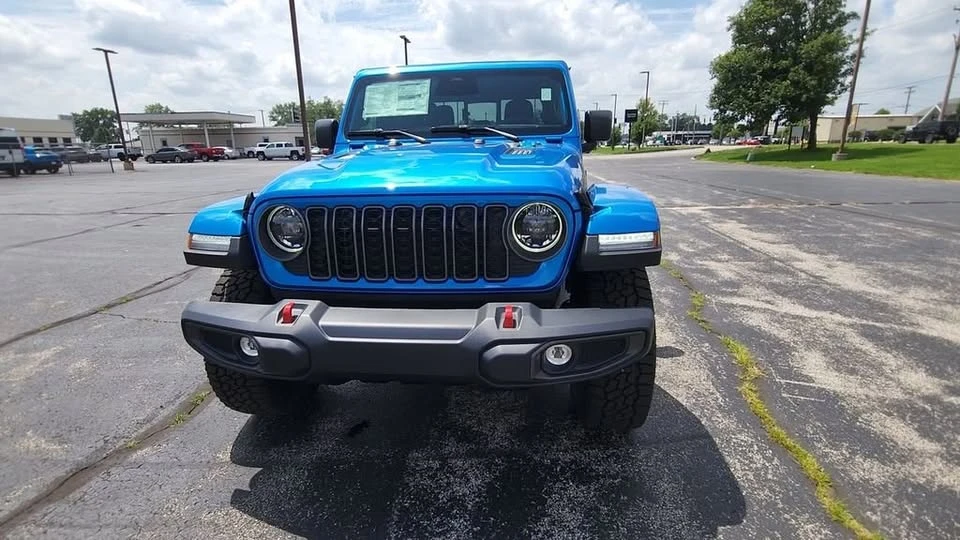 2026 Jeep JT Gladiator - Image 2 of 20