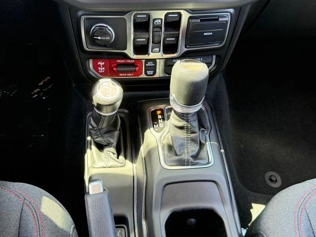 2026 Jeep JT Gladiator - Image 12 of 20