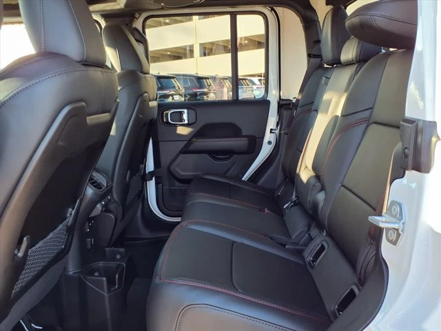 2026 Jeep JT Gladiator - Image 12 of 17