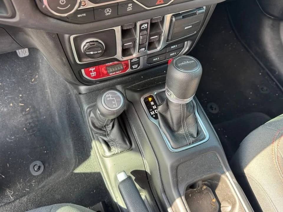 2026 Jeep JT Gladiator - Image 17 of 20