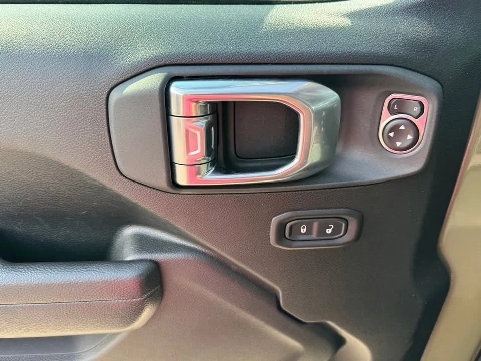 2026 Jeep JT Gladiator - Image 8 of 20