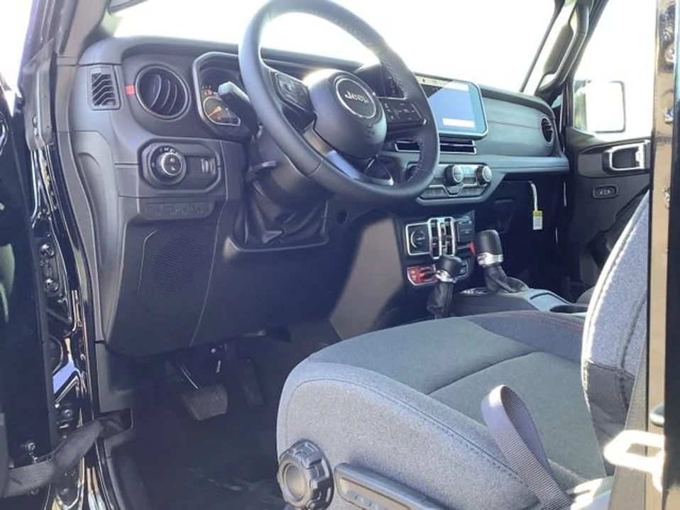 2026 Jeep JT Gladiator - Image 4 of 9
