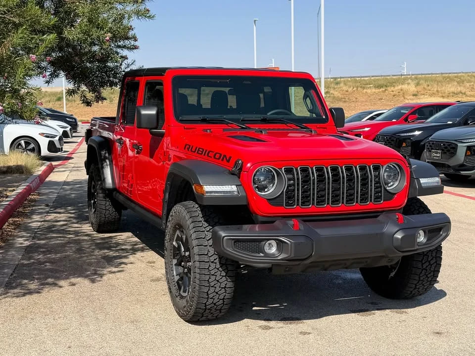 2026 Jeep JT Gladiator - Image 2 of 7