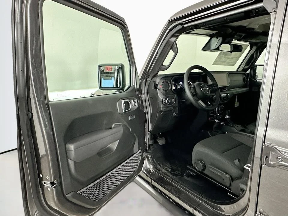 2026 Jeep JT Gladiator - Image 20 of 20