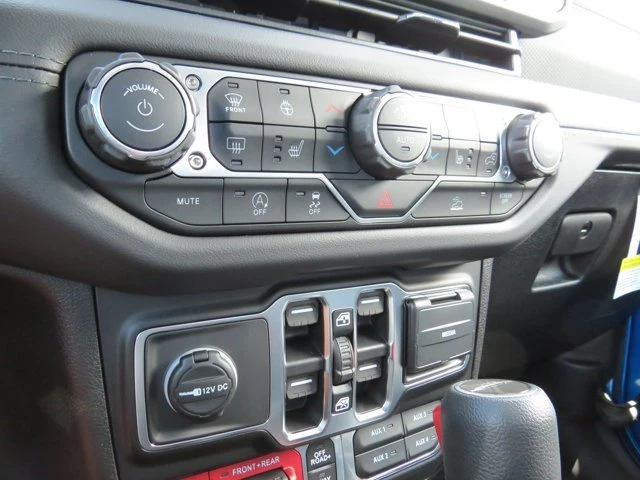 2026 Jeep JT Gladiator - Image 17 of 20