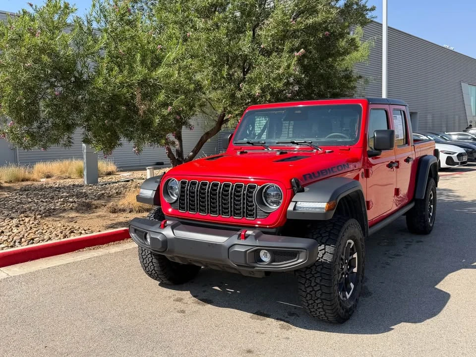 2026 Jeep JT Gladiator - Image 5 of 7