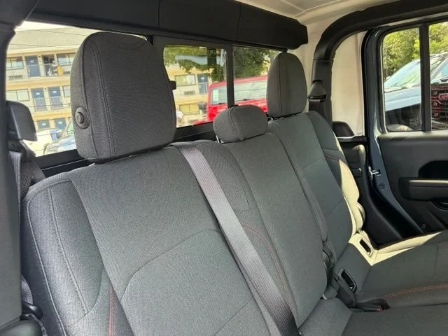 2026 Jeep JT Gladiator - Image 14 of 19