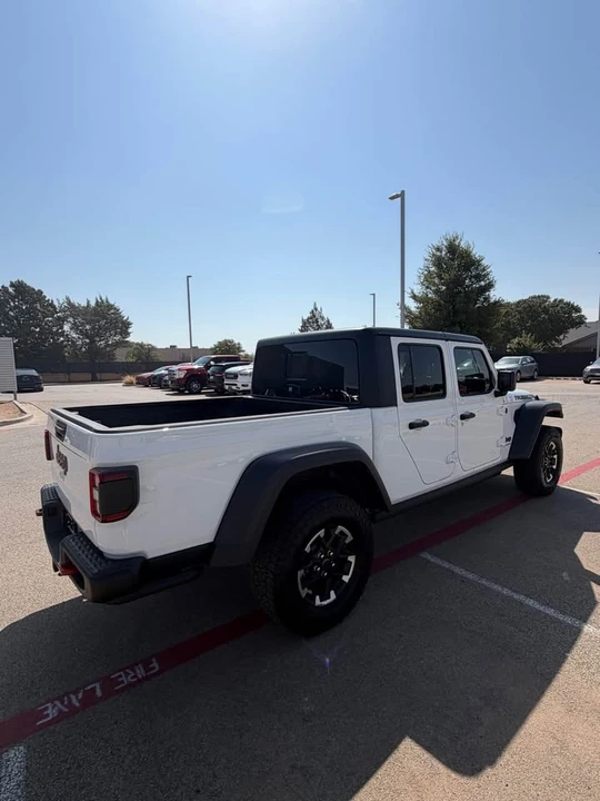 2026 Jeep JT Gladiator - Image 4 of 9