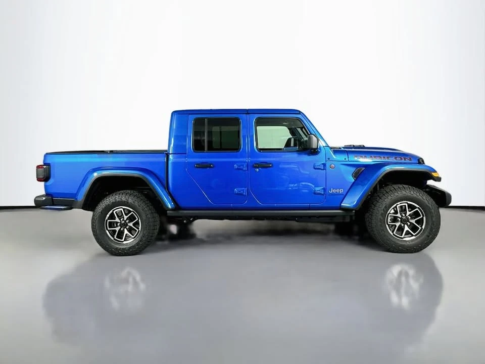 2026 Jeep JT Gladiator - Image 9 of 20