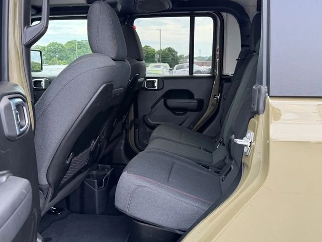 2026 Jeep JT Gladiator - Image 2 of 4