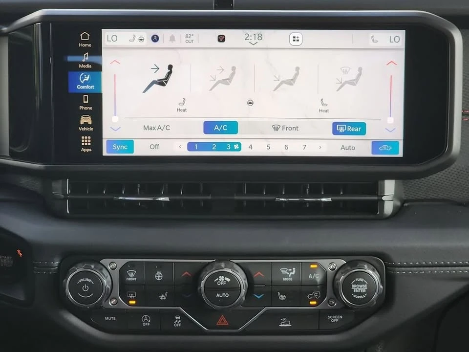 2026 Jeep JT Gladiator - Image 16 of 20