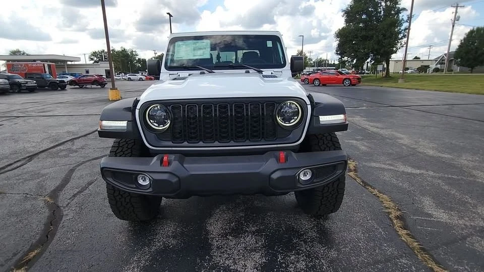 2026 Jeep JT Gladiator - Image 2 of 20