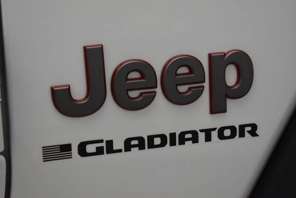 2026 Jeep JT Gladiator - Image 10 of 20