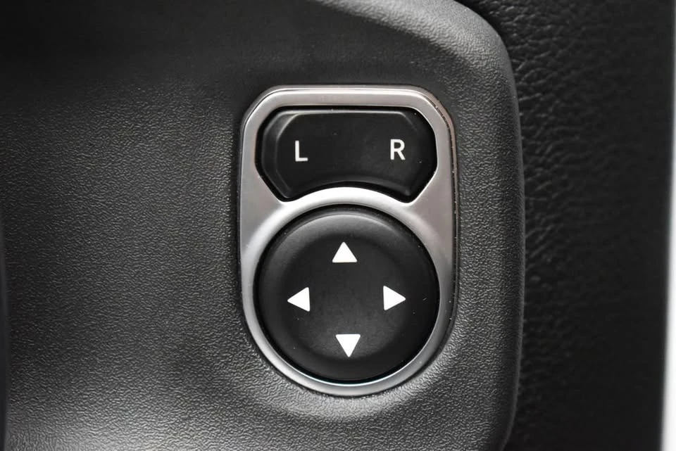 2026 Jeep JT Gladiator - Image 13 of 20