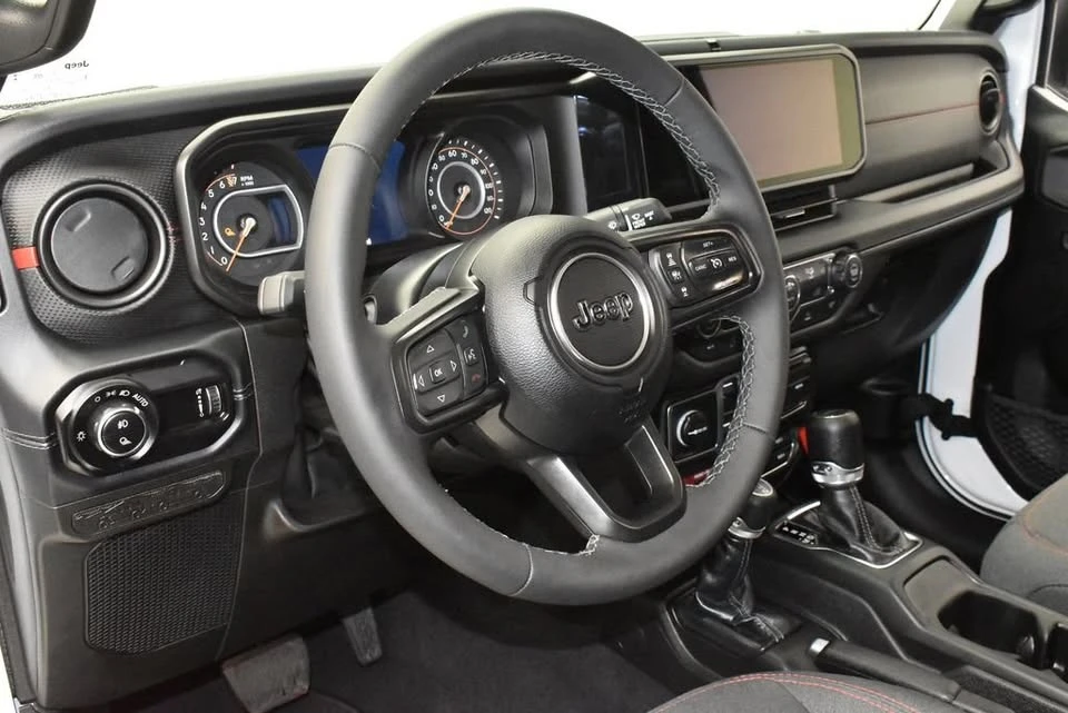 2026 Jeep JT Gladiator - Image 16 of 20