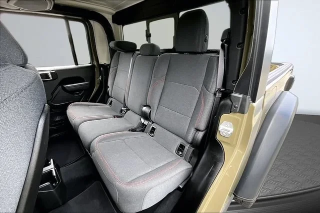 2026 Jeep JT Gladiator - Image 10 of 10