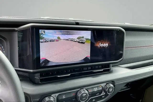 2026 Jeep JT Gladiator - Image 9 of 10