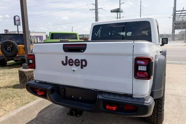 2026 Jeep JT Gladiator - Image 5 of 11