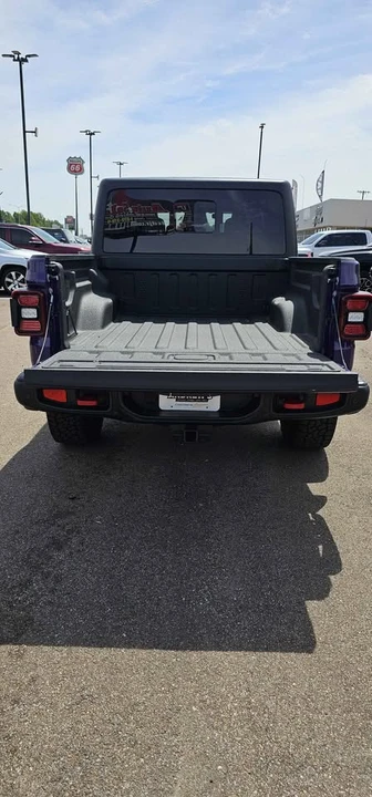 2026 Jeep JT Gladiator - Image 6 of 15