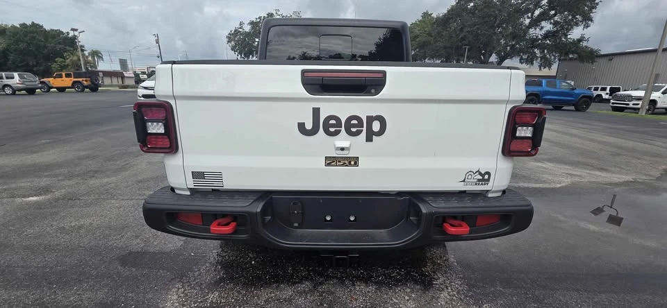 2026 Jeep JT Gladiator - Image 3 of 9