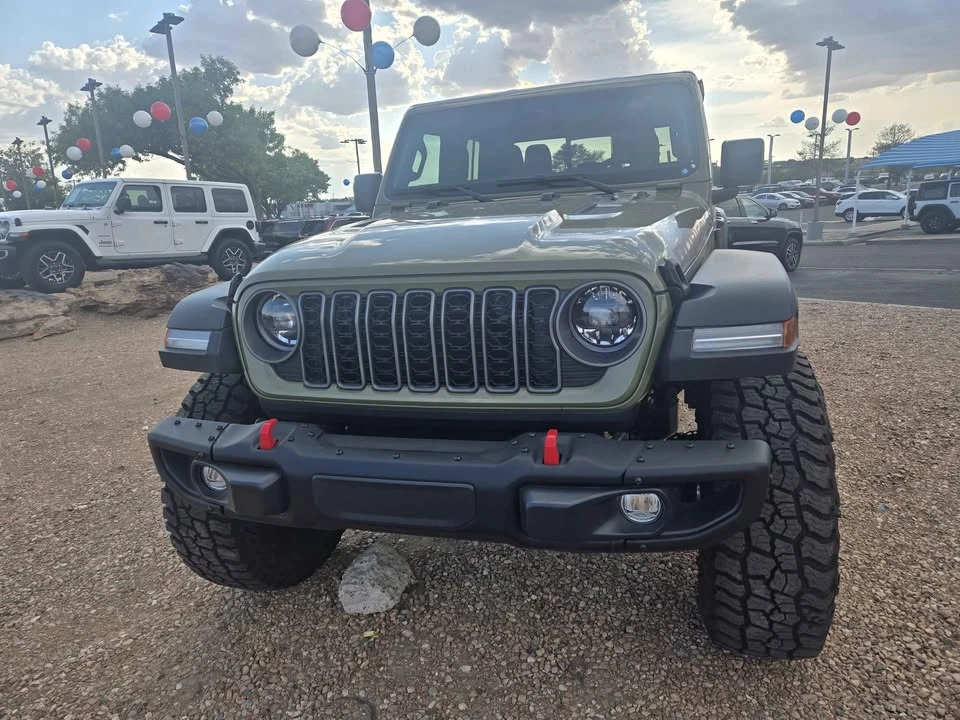2026 Jeep JT Gladiator - Image 5 of 5