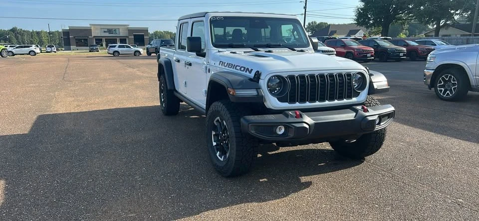 2026 Jeep JT Gladiator - Image 4 of 5