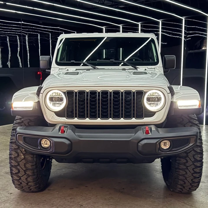 2026 Jeep JT Gladiator - Image 3 of 12