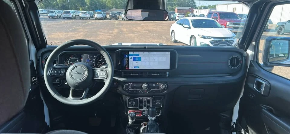 2026 Jeep JT Gladiator - Image 2 of 5