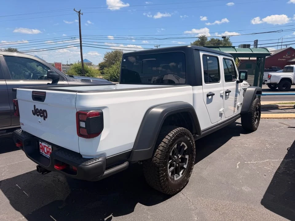 2026 Jeep JT Gladiator - Image 3 of 7