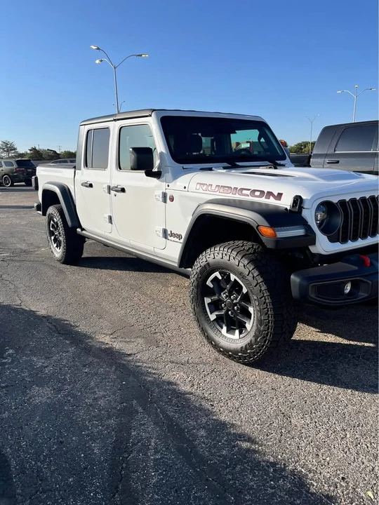 2026 Jeep JT Gladiator - Image 2 of 12
