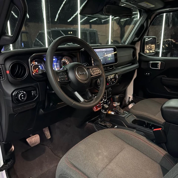 2026 Jeep JT Gladiator - Image 9 of 12