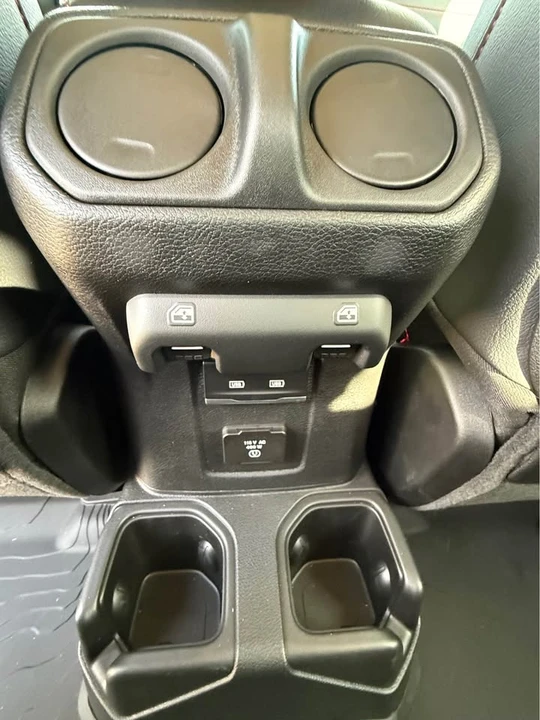 2026 Jeep JT Gladiator - Image 17 of 19