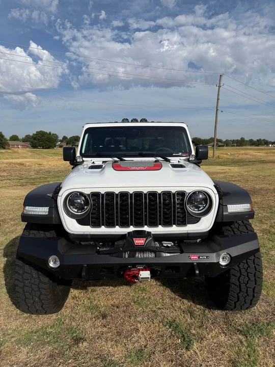 2026 Jeep JT Gladiator - Image 2 of 19
