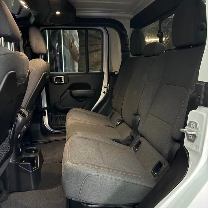2026 Jeep JT Gladiator - Image 11 of 12