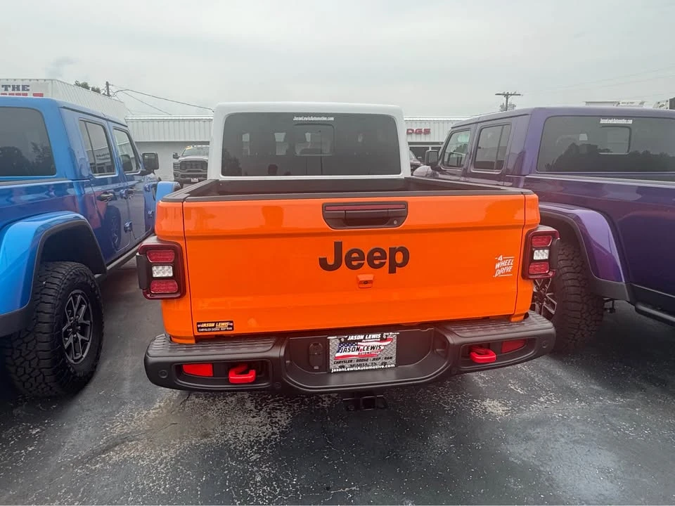 2026 Jeep JT Gladiator - Image 3 of 5