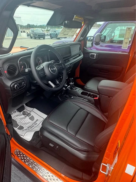 2026 Jeep JT Gladiator - Image 4 of 5