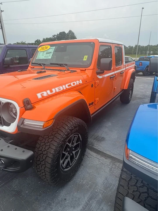 2026 Jeep JT Gladiator - Image 2 of 5