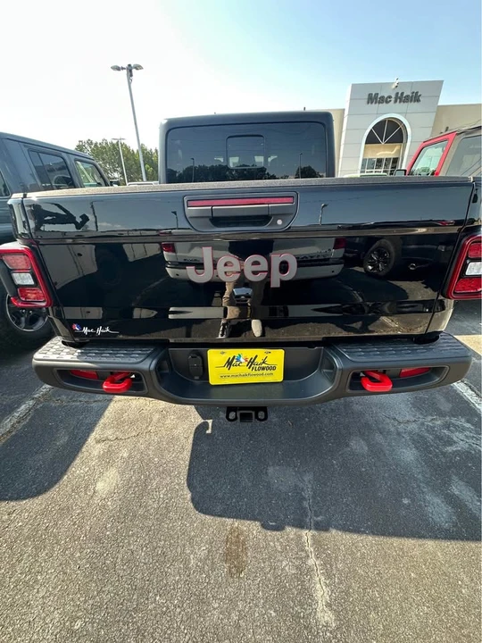 2026 Jeep JT Gladiator - Image 8 of 8