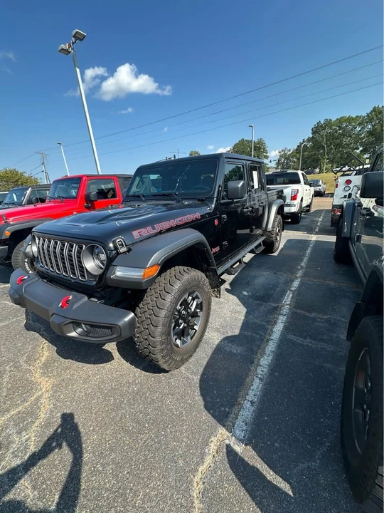 2026 Jeep JT Gladiator - Image 4 of 8